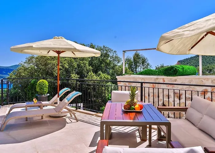 Villa 3 Bedroom Seaview With Private Pool Hot Tub *