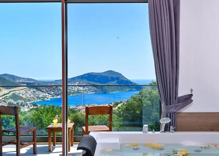 3 Bedroom Seaview With Private Pool Hot Tub Villa *