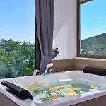 Villa 3 Bedroom Seaview With Private Pool Hot Tub *