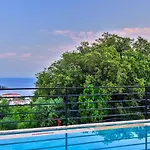 Villa 3 Bedroom Seaview With Private Pool Hot Tub
