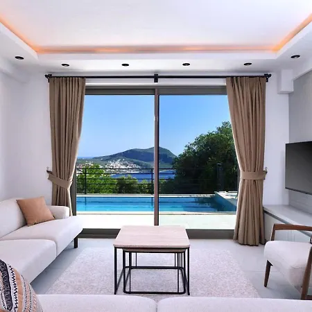 3 Bedroom Seaview With Private Pool Hot Tub Villa *