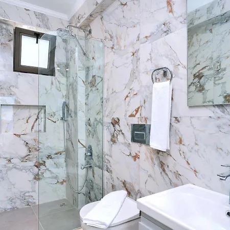 Villa 3 Bedroom Seaview With Private Pool Hot Tub *