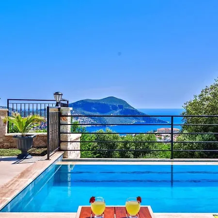3 Bedroom Seaview With Private Pool Hot Tub *
