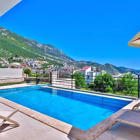 3 Bedroom Seaview With Private Pool Hot Tub * קלקן